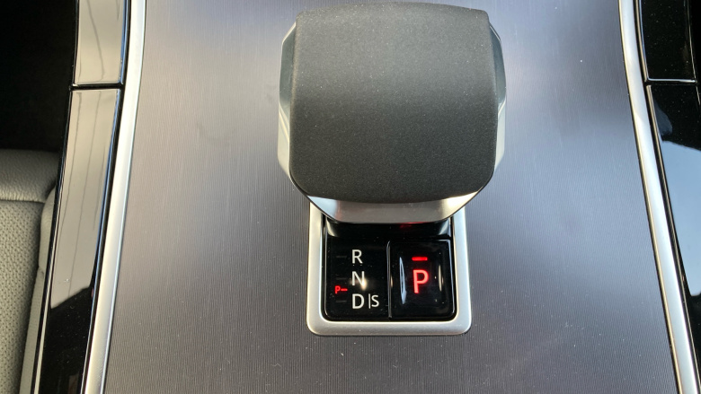 Land Rover Range Rover Velar 2.0 P400e Dynamic SE 5dr Auto Estate